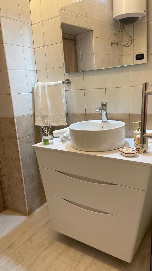 Casuzza Olivuzza Apartment ปาแลร์โม ภายนอก รูปภาพ